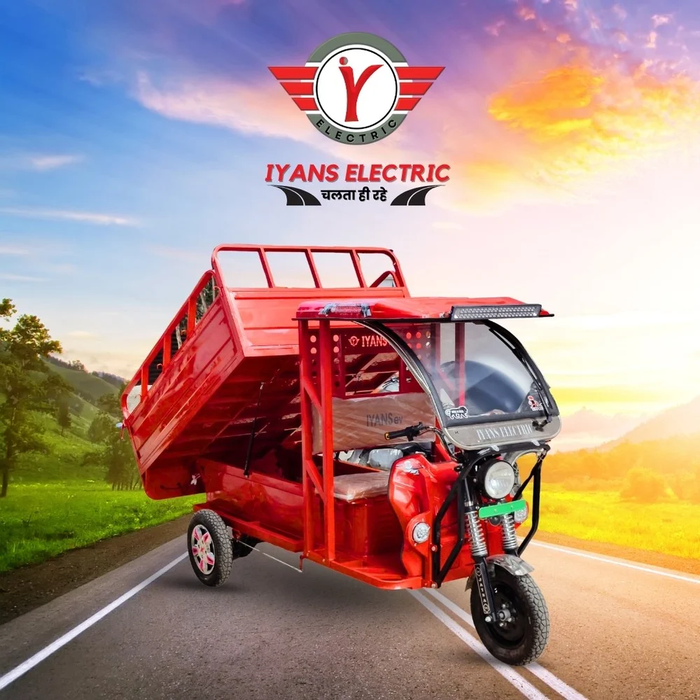 Three Wheelers Electric Rickshaw Loader